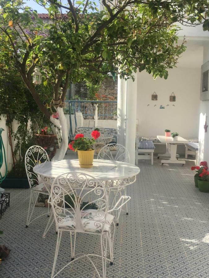 Defne Ev Hotel Izmir Eksteriør billede